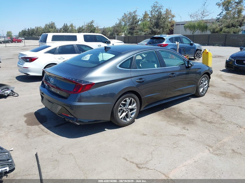 KMHL64JAXPA311865 2023 HYUNDAI SONATA photo no. 4
