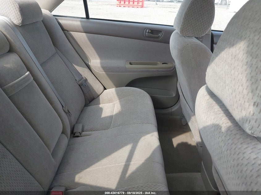 2002 Toyota Camry Le VIN: 4T1BE32K12U031064 Lot: 43016779