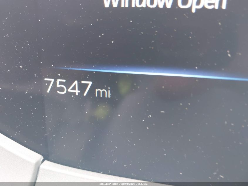 2024 Toyota Prius Limited Awd-E VIN: JTDADABU1R3022566 Lot: 43016883