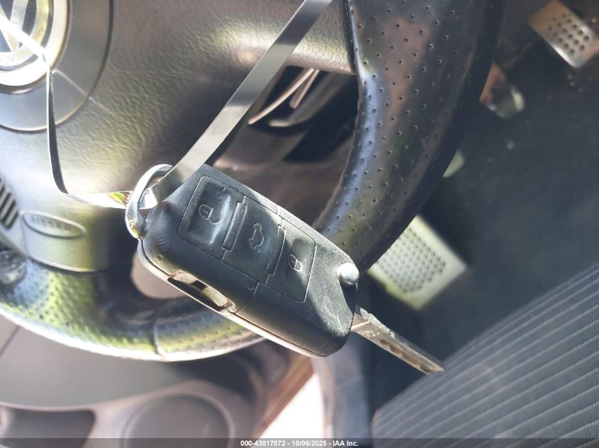 2005 Volkswagen Jetta Gli 1.8T VIN: 3VWSE69M95M077129 Lot: 43017072