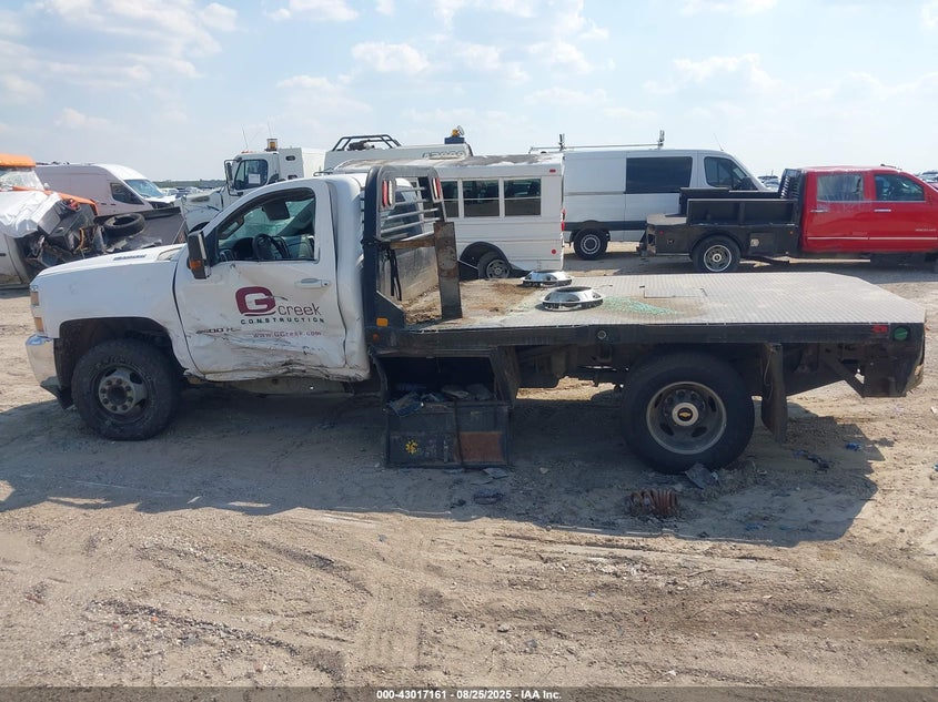 2015 Chevrolet Silverado 3500Hd Chassis Lt VIN: 1GB3CZC8XFF629852 Lot: 43017161