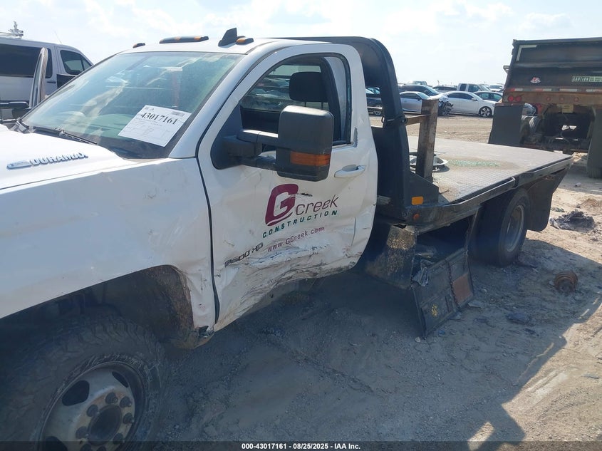 2015 Chevrolet Silverado 3500Hd Chassis Lt VIN: 1GB3CZC8XFF629852 Lot: 43017161