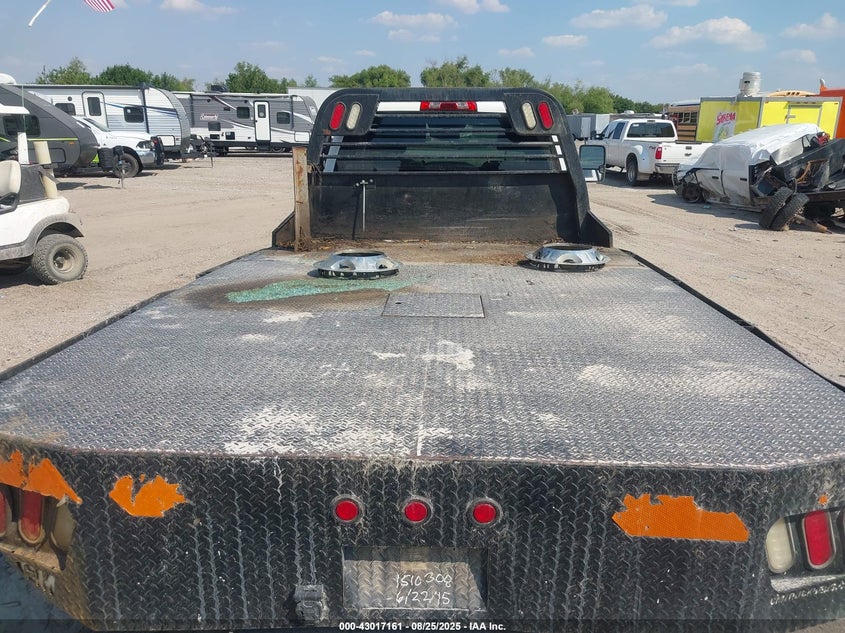 2015 Chevrolet Silverado 3500Hd Chassis Lt VIN: 1GB3CZC8XFF629852 Lot: 43017161