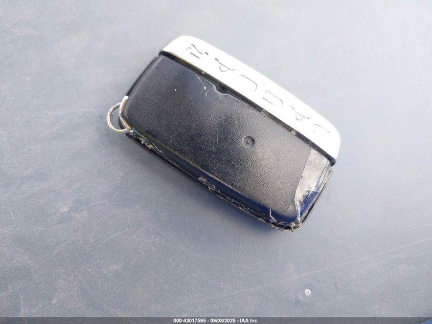 2017 JAGUAR XE SAJAR4BG5HA977539