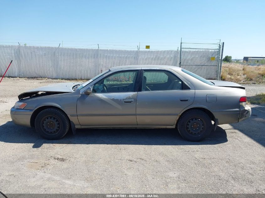 1998 Toyota Camry Le VIN: JT2BG22K9W0164993 Lot: 43017861