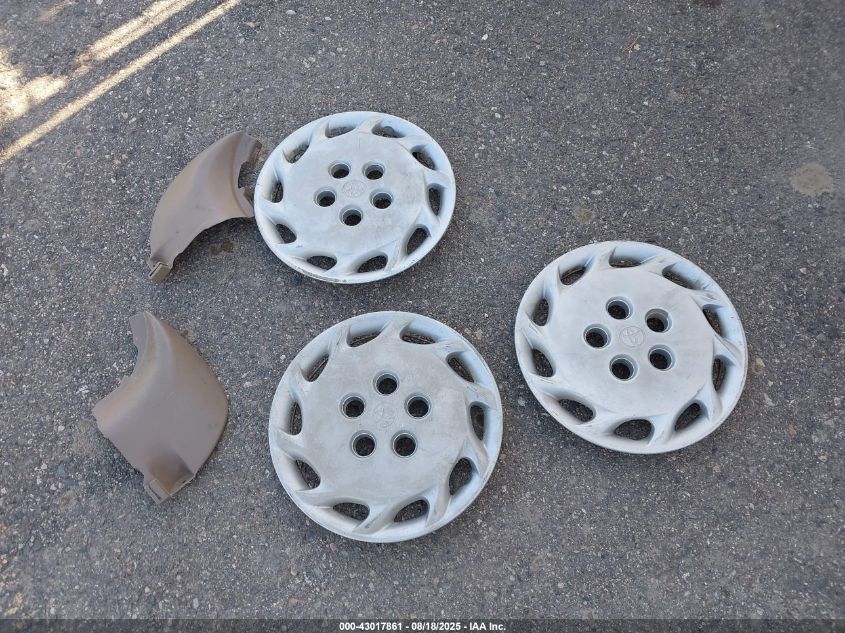 1998 Toyota Camry Le VIN: JT2BG22K9W0164993 Lot: 43017861