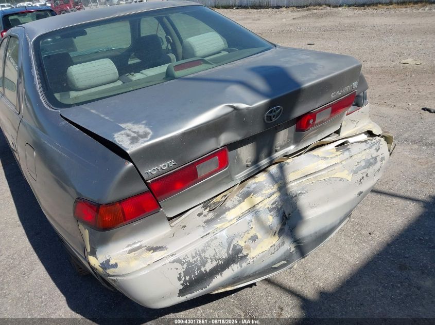 1998 Toyota Camry Le VIN: JT2BG22K9W0164993 Lot: 43017861