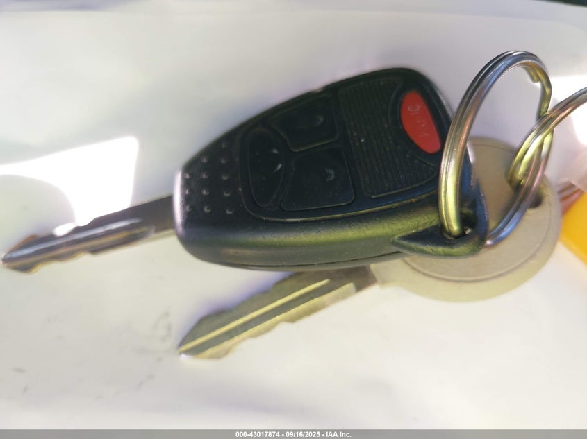 2015 Jeep Compass Latitude VIN: 1C4NJDEB0FD303351 Lot: 43017874