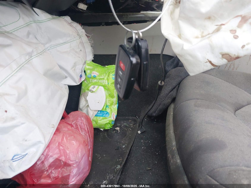 2022 TOYOTA CAMRY LE HYBRID - 4T1C31AK2NU575304