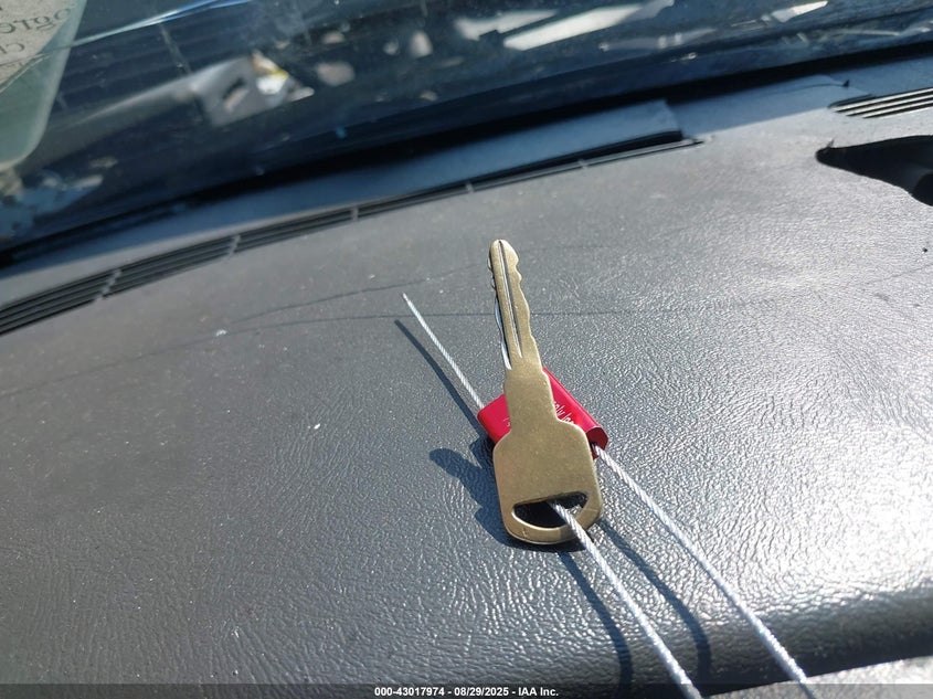 2004 Chevrolet Silverado 1500 Work Truck VIN: 1GCEC19XX4Z258692 Lot: 43017974