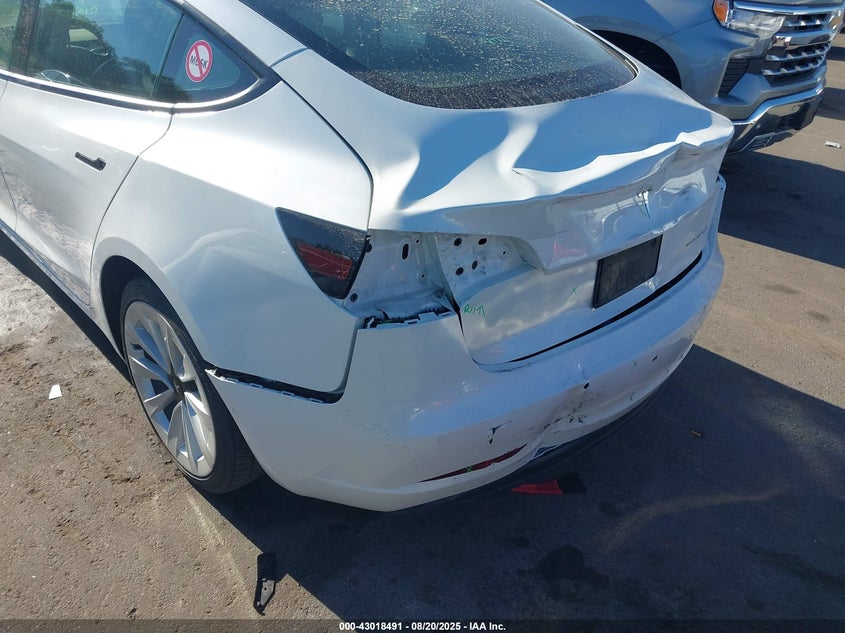 5YJ3E1EB8MF064986 2021 Tesla Model 3 Long Range Dual Motor All-wheel Drive White