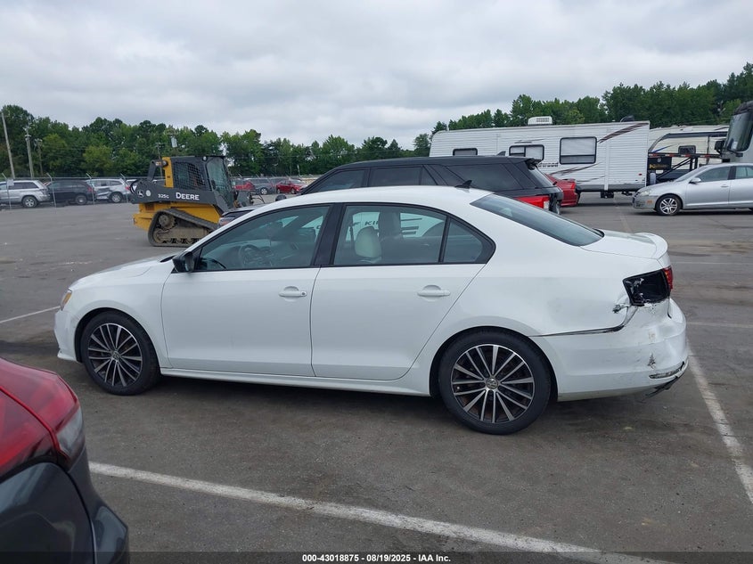 2016 VOLKSWAGEN JETTA 1.8T SPORT - 3VWD17AJ3GM228366