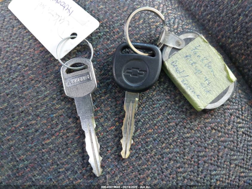 2005 Chevrolet Silverado 1500 Work Truck VIN: 1GCEC14X05Z341153 Lot: 43019645