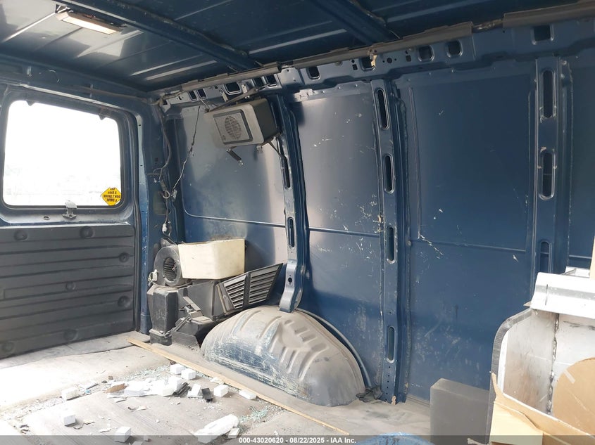 2002 Chevrolet Express VIN: 1GCGG25R721134045 Lot: 43020620