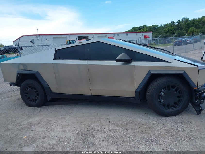 2024 Tesla Cybertruck VIN: 7G2CEHED4RA025792 Lot: 43021357