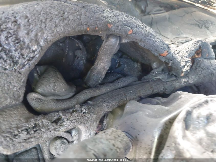 2000 Toyota Camry Solara Se VIN: 2T1CG22P5YC360431 Lot: 43021358