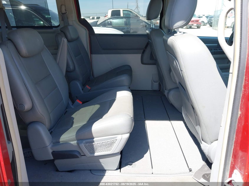 2008 Dodge Grand Caravan Sxt VIN: 2D8HN54P18R840221 Lot: 43021752