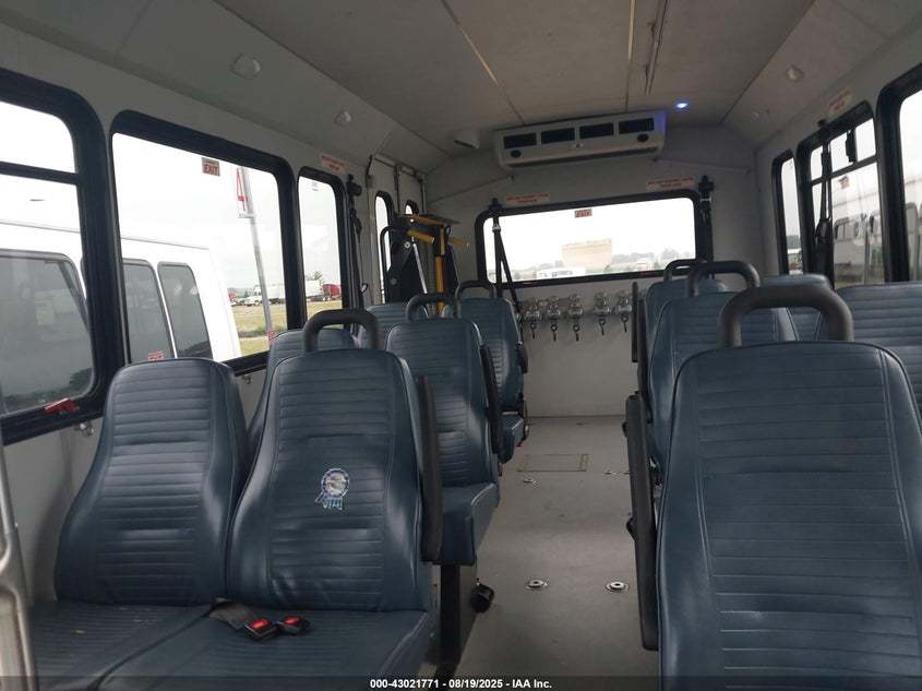 2018 Ford E-450 Cutaway VIN: 1FDFE4FS9JDC37913 Lot: 43021771