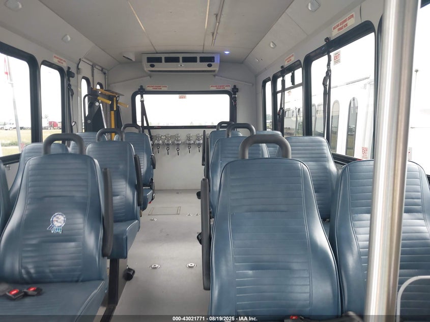 2018 Ford E-450 Cutaway VIN: 1FDFE4FS9JDC37913 Lot: 43021771