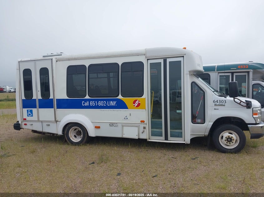 2015 Ford Econoline E450 Super Duty Cutwy Van VIN: 1FDEE4FL7FDA27760 Lot: 43021781