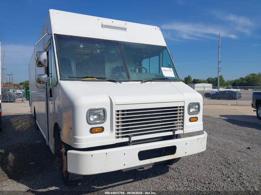 4UZAC3DV3DCFF6935 2013 Freightliner Chassis M Line Walk-In Van auction photo 1
