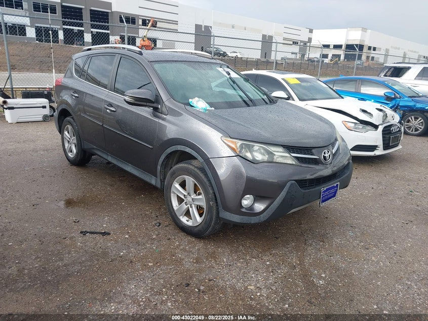 TOYOTA RAV4 XLE