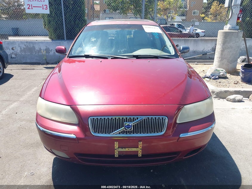 2005 Volvo V70 2.5T VIN: YV1SW592352516397 Lot: 43022473