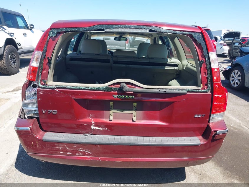 2005 Volvo V70 2.5T VIN: YV1SW592352516397 Lot: 43022473