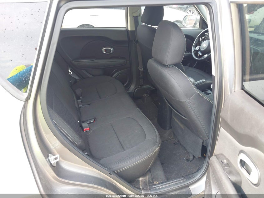 2015 KIA SOUL + - KNDJP3A54F7140287