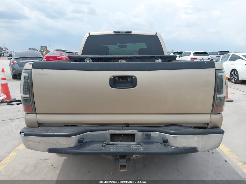 2005 Chevrolet Silverado 1500 Ls VIN: 2GCEC19V651200684 Lot: 43022940