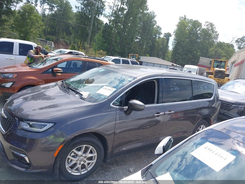 2023 Chrysler Pacifica Touring L VIN: 2C4RC1BG2PR571438 Lot: 43022963