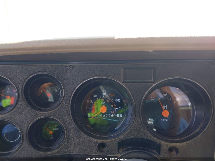 1983 Chevrolet C20 VIN: 1GCGC24J0DJ170539 Lot: 43023553