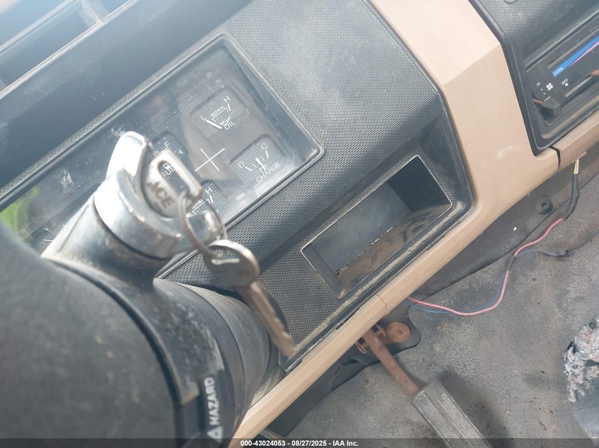 1FDJF37Y8GKA91707 1986 FORD F350 photo no. 10