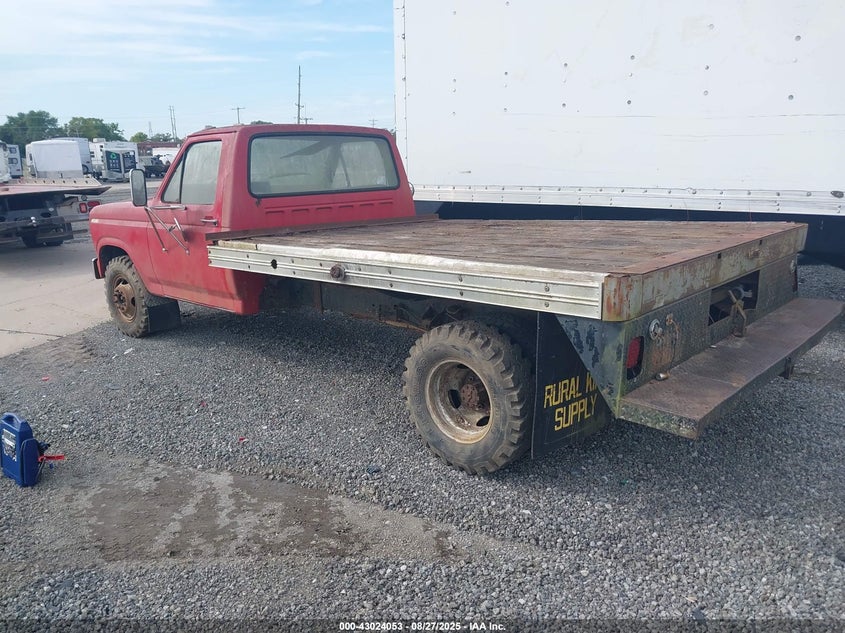 1FDJF37Y8GKA91707 1986 FORD F350 photo no. 3