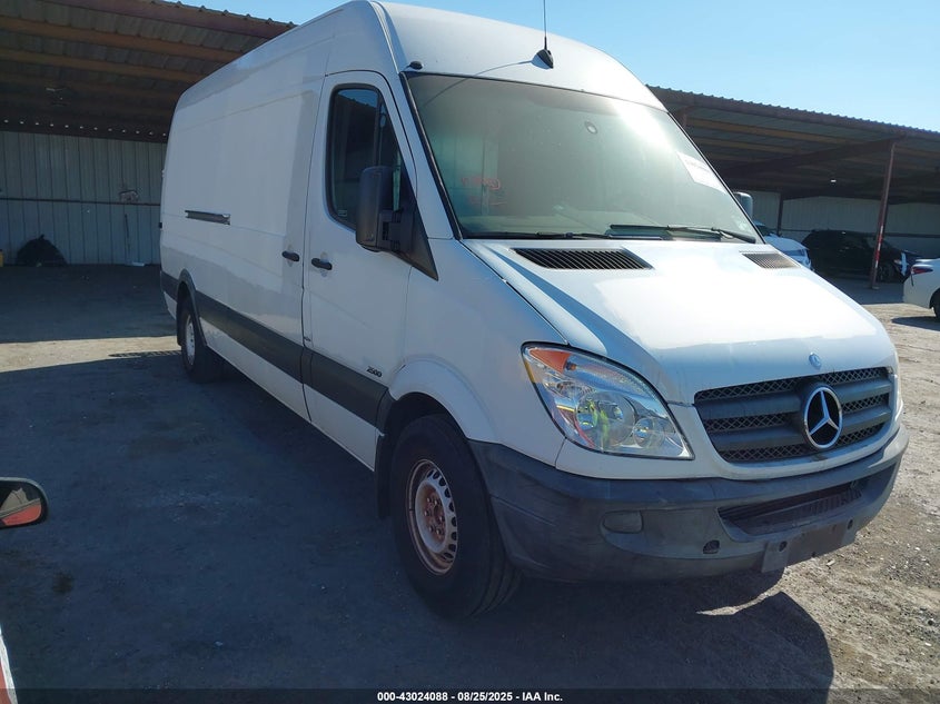 WD3PE8CB6B5580396 2011 Mercedes-Benz Sprinter 2500 High Roof auction photo 1