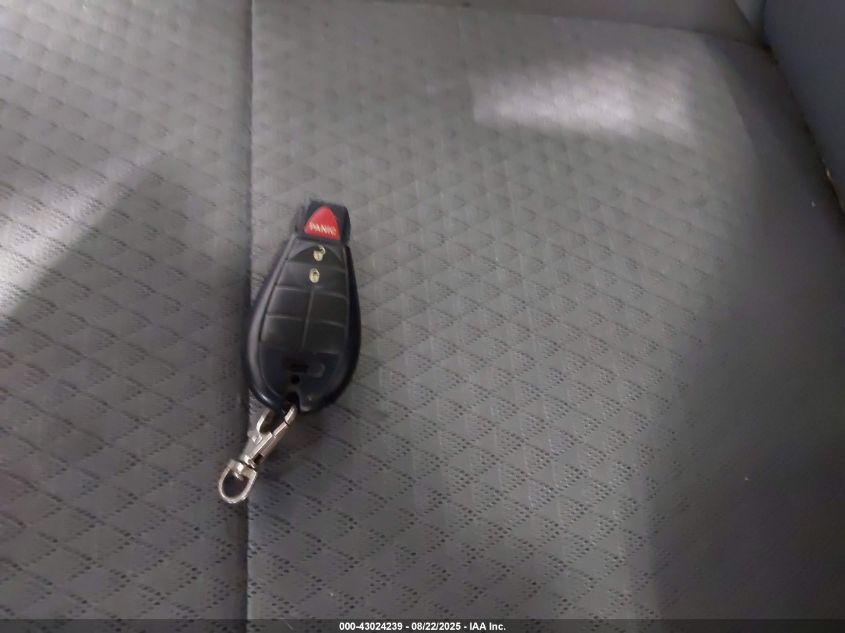 2008 Chrysler Town & Country Lx VIN: 2A8HR44H58R824845 Lot: 43024239