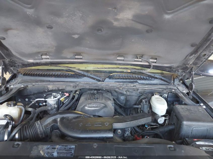 2003 Chevrolet Tahoe VIN: 1GENK13ZX3J203211 Lot: 43025080