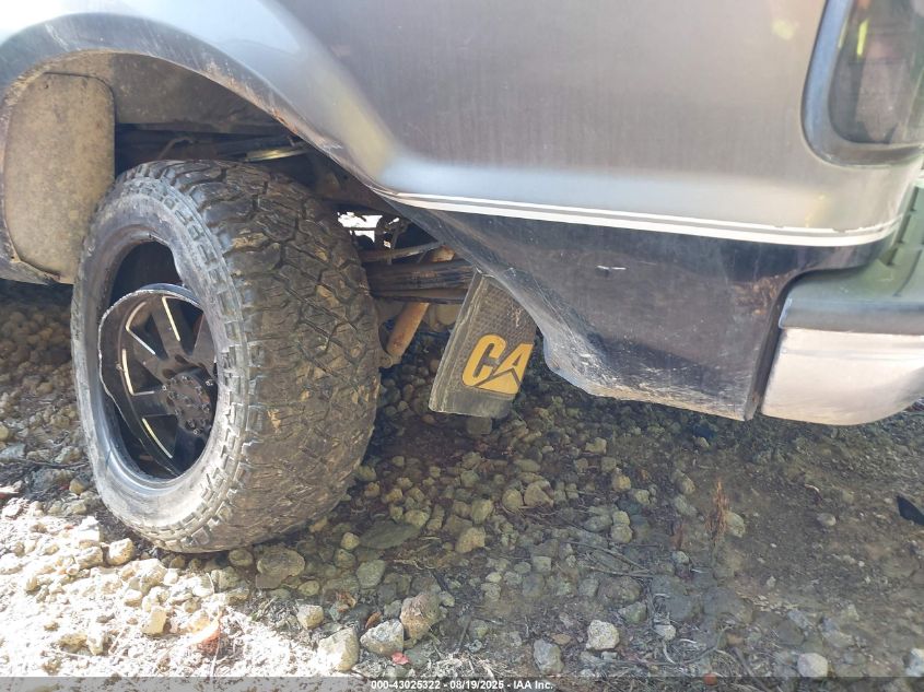 2003 Ford F-250 Lariat/Xl/Xlt VIN: 1FTNW21P03ED62882 Lot: 43025322