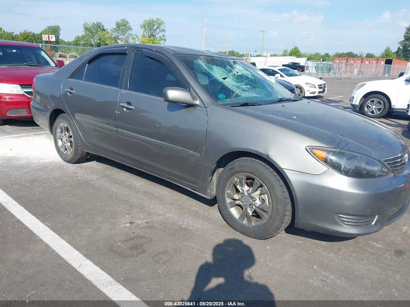 4T1BE32KX6U746284 2006 Toyota Camry Le auction photo 1