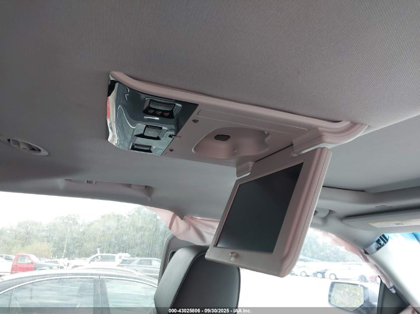 2018 GMC Yukon Xl Denali VIN: 1GKS2HKJ9JR214753 Lot: 43025806