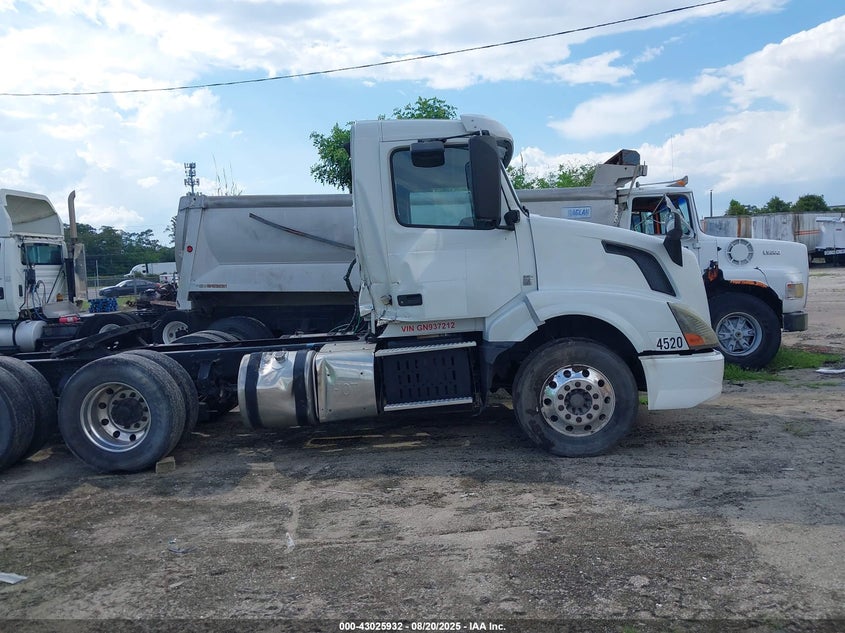 2016 Volvo Vn Vnl VIN: 4V4NC9EH6GN937212 Lot: 43025932