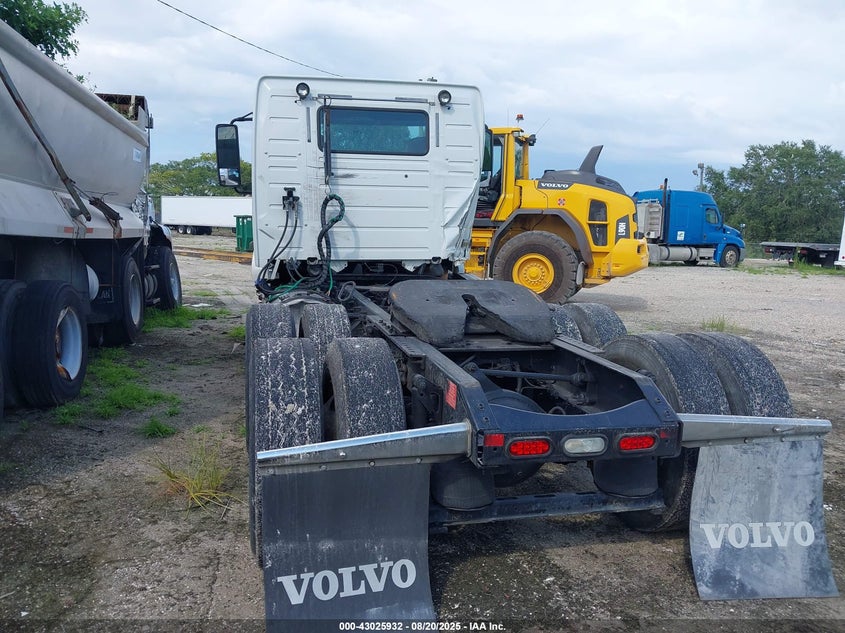 2016 Volvo Vn Vnl VIN: 4V4NC9EH6GN937212 Lot: 43025932