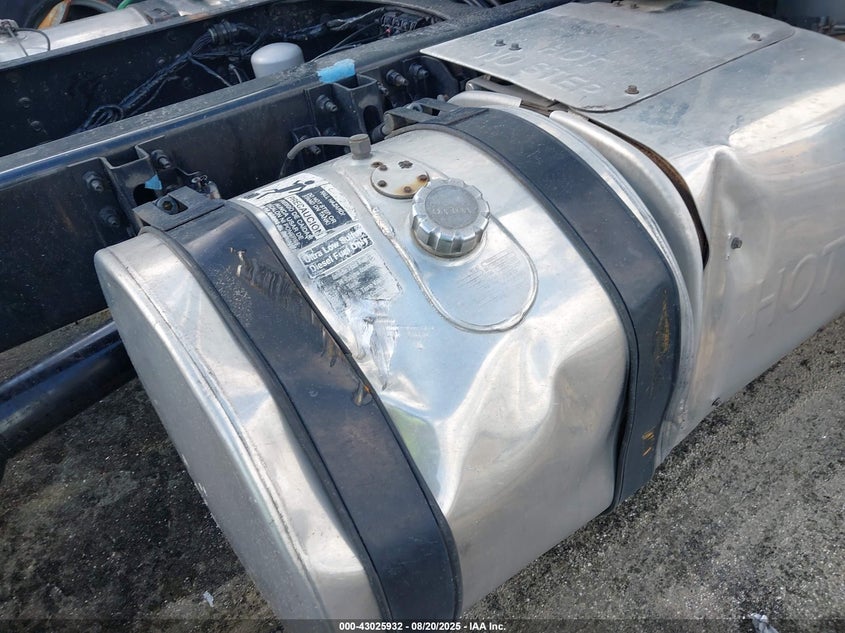 2016 Volvo Vn Vnl VIN: 4V4NC9EH6GN937212 Lot: 43025932