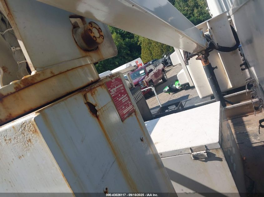 2016 Ford F-450 Chassis Xl VIN: 1FDUF4HT7GED17479 Lot: 43026117