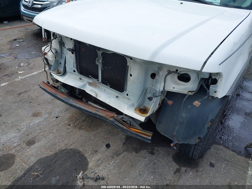 2004 Ford Explorer Nbx/Xlt VIN: 1FMZU73K84UA32139 Lot: 43026158