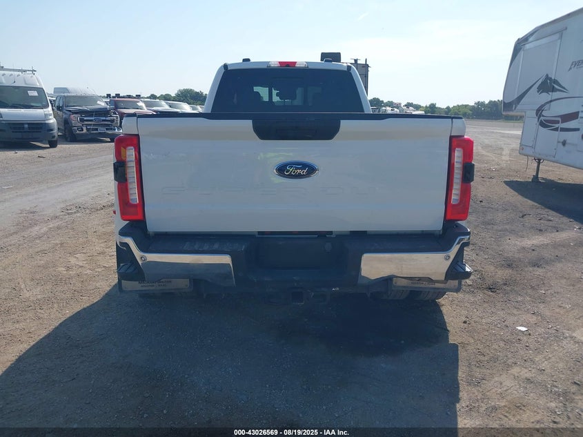 2024 Ford F-350 Lariat VIN: 1FT8W3DT6RED53107 Lot: 43026569