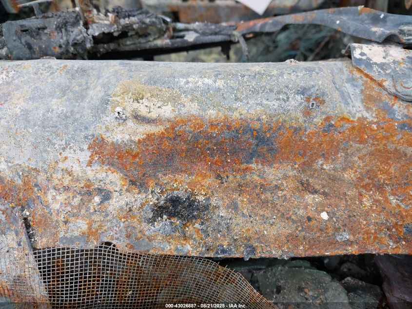 2001 Chevrolet Suburban 2500 Lt VIN: 3GNGK26G11G199072 Lot: 43026887