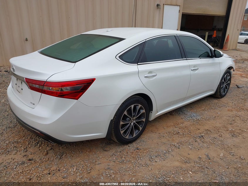 2016 TOYOTA AVALON — zdjęcie 4