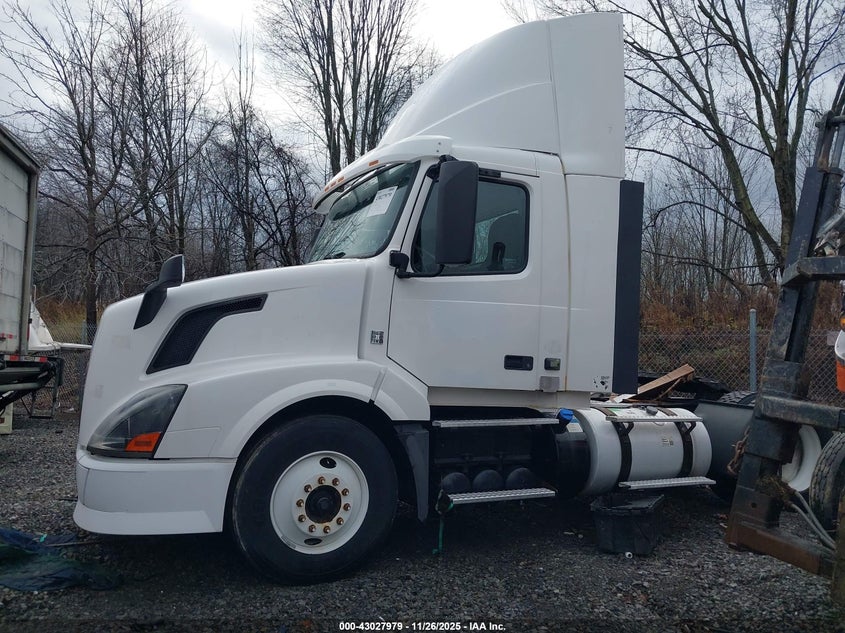 4V4N19EG0DN132993 2013 VOLVO  photo no. 14