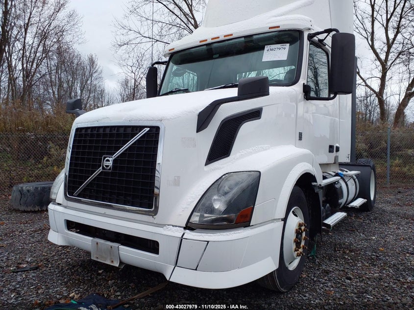 4V4N19EG0DN132993 2013 VOLVO  photo no. 11